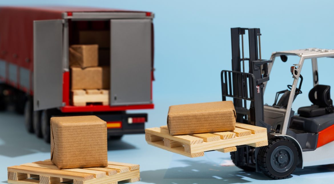 Cross-Stuffing is a method of administration that maximizes cargo by stacking different types of cargo simultaneously.